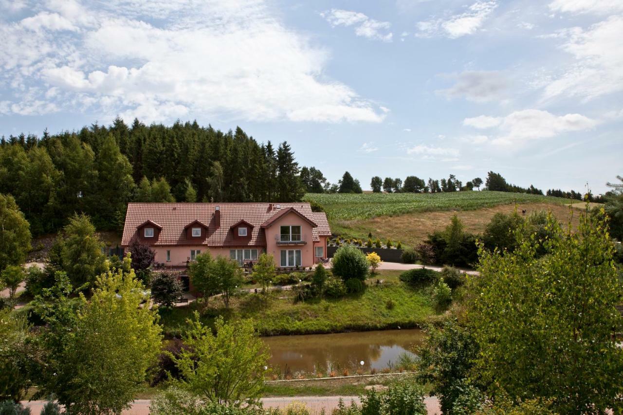 Resort Holiday Natural - Gosciniec Zacisze Хмєльно Екстер'єр фото